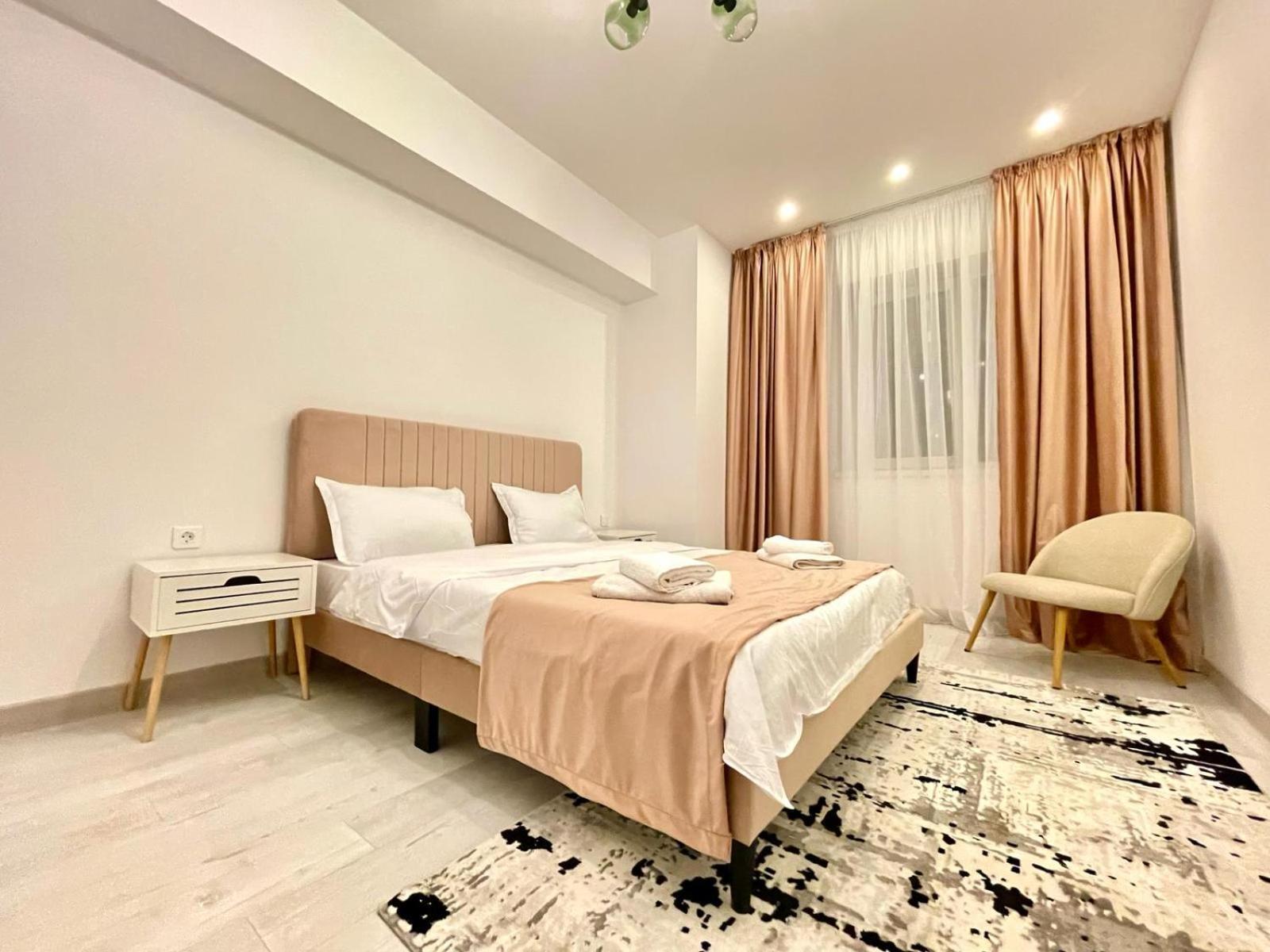 Appartamento Yamaluxe - Pink & Gold With Many Facilities