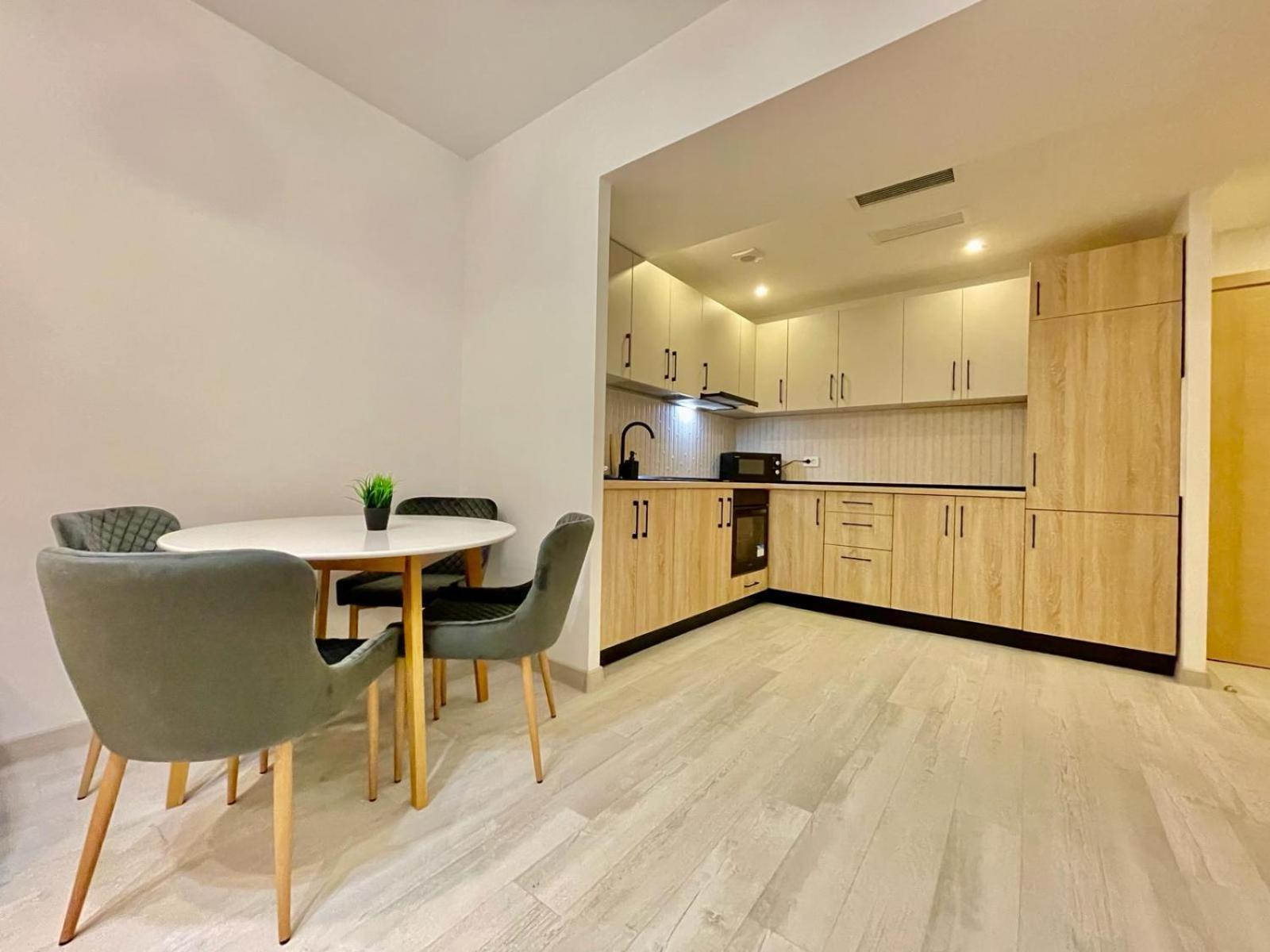 Yamaluxe - Pink & Gold With Many Facilities Bucarest