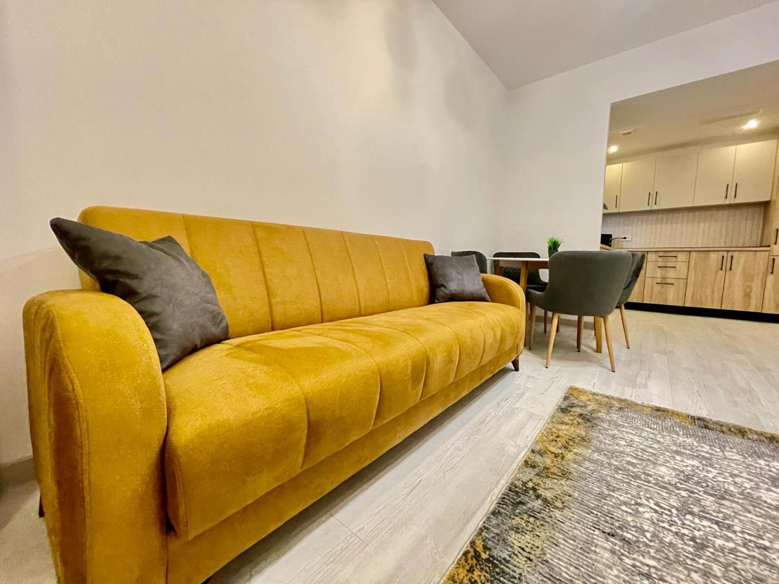 Yamaluxe - Pink & Gold With Many Facilities * Bucarest