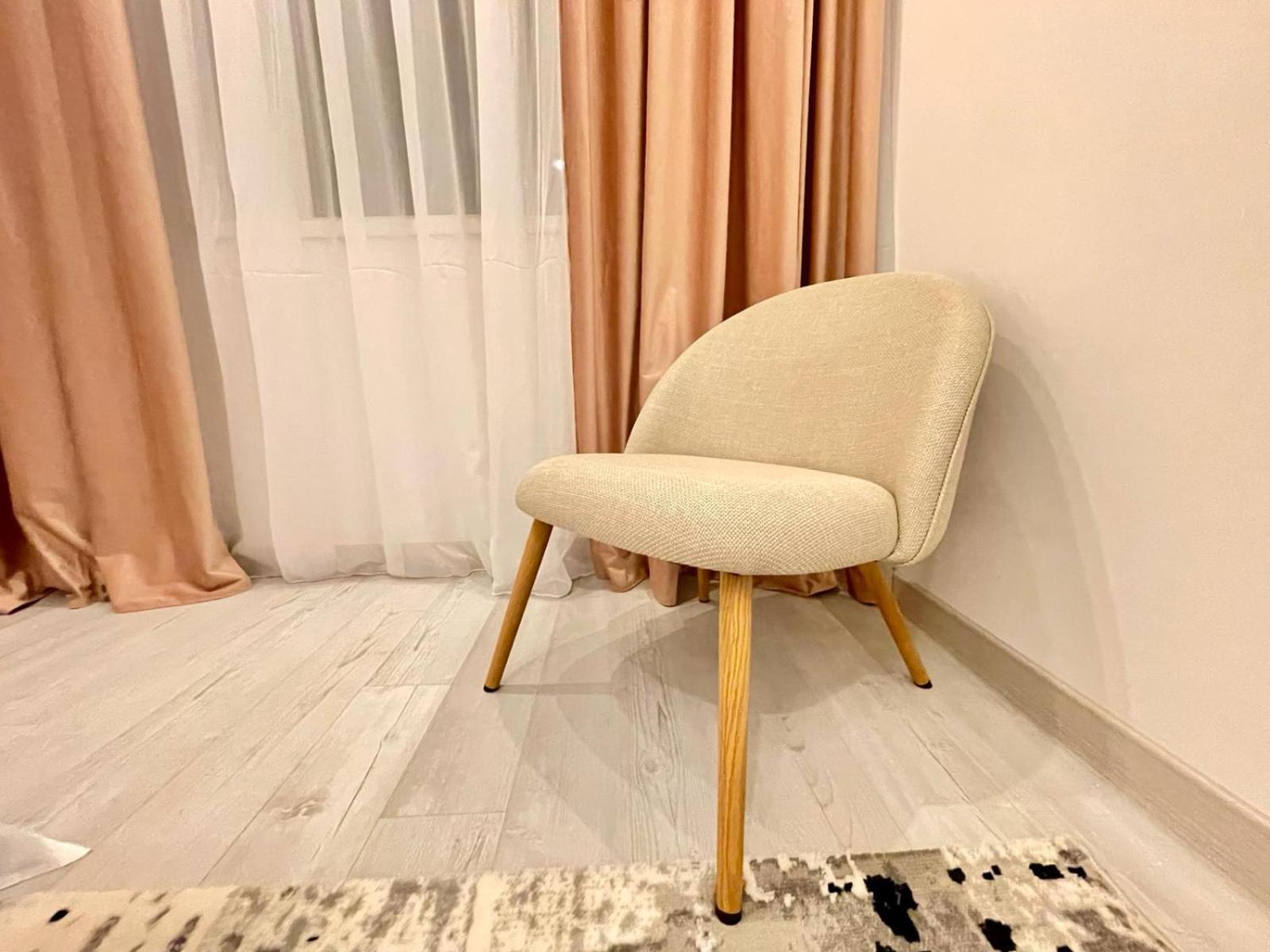 Yamaluxe - Pink & Gold With Many Facilities Apartament Bucureşti
